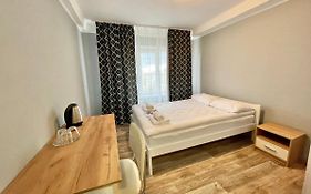 Hotel 7F